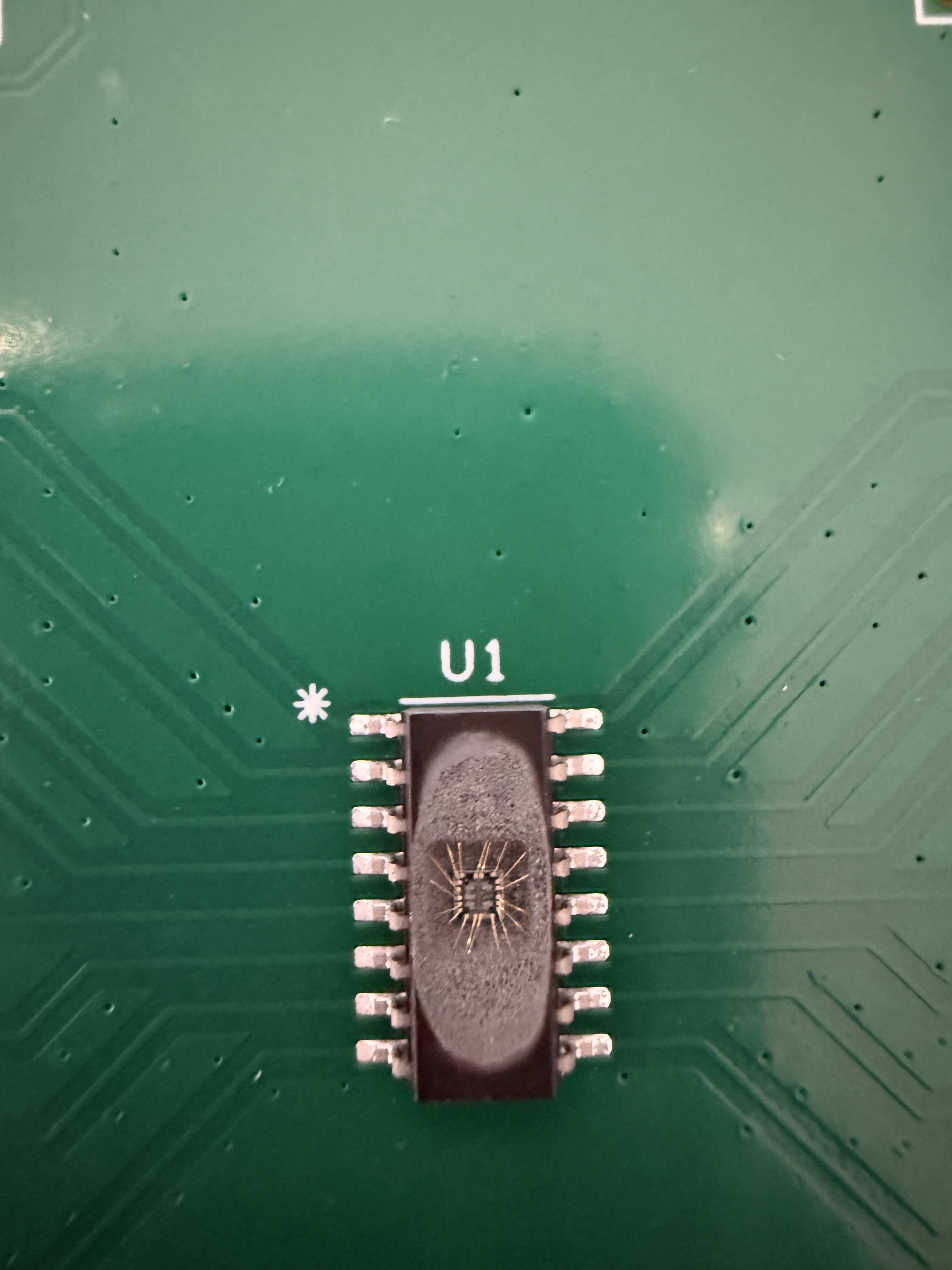  Photo of SN55LVTA4-SEP Package Decapped