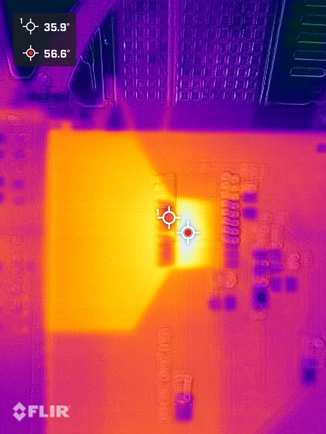  SOIC-10 封裝在 SOIC-16 焊盤布局上，500 個循環(huán)后，SAC 水溶性焊膏