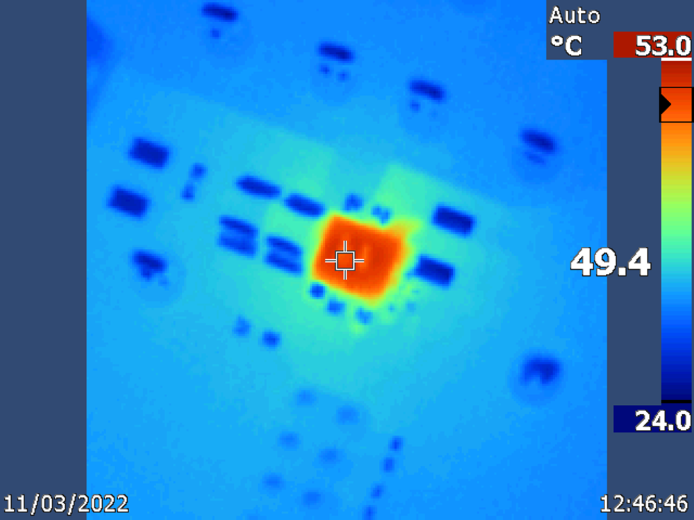 TPSM365R3 TPSM365R6 熱像圖，VIN = 24V，VOUT = 12V，F(xiàn)SW = 2.2MHz，IOUT = 0.6A（標準 EVM 和 BOM）