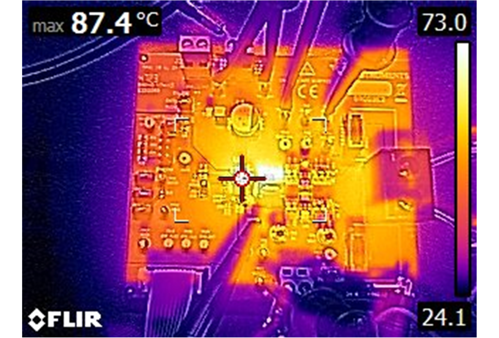 TPS544C27 熱特性，800kHz FCCM，外部 5V 輔助電源，35A 負(fù)載，無氣流，浸泡 10 分鐘