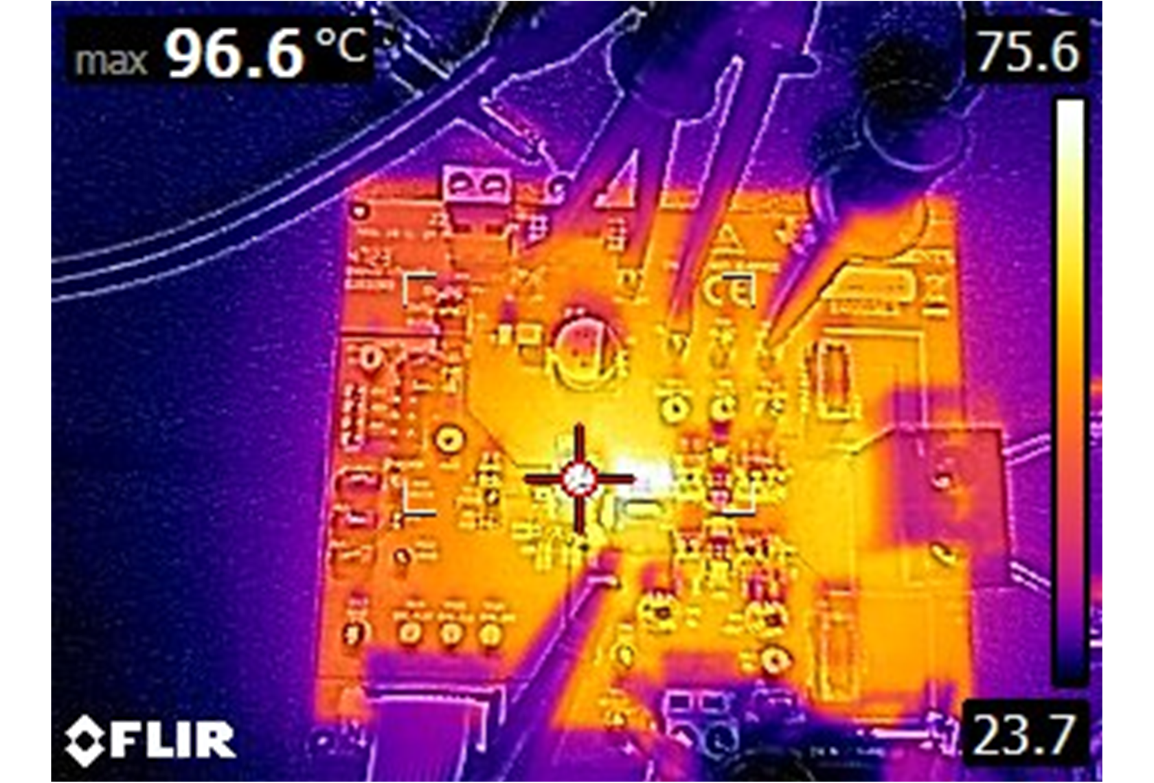 TPS544C27 熱特性，1.2MHz，F(xiàn)CCM，外部 5V 輔助電源，35A 負(fù)載，無氣流，浸泡 10 分鐘