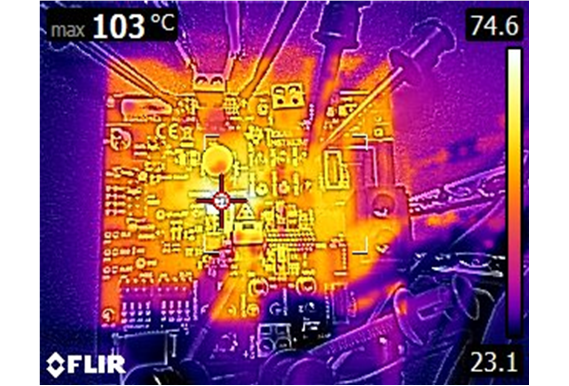 TPS544E27EVM 熱特性，1.2MHz，F(xiàn)CCM，外部 5V 輔助電源，40A 負(fù)載，無氣流，浸泡 10 分鐘