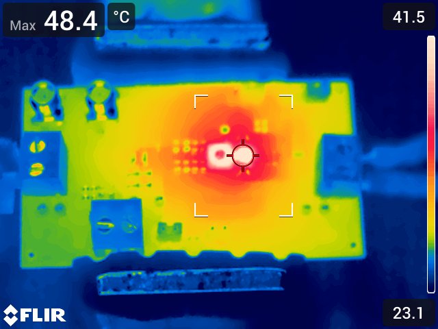 TPS62968EVM 熱性能（VIN = 12V，VOUT = 0.6V，IOUT = 8A，JP2 700kHz）