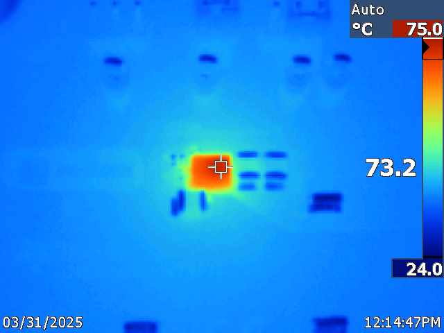 TPSM33620QEVM 熱捕獲，36VIN、3.3VOUT、2.2MHz、2A