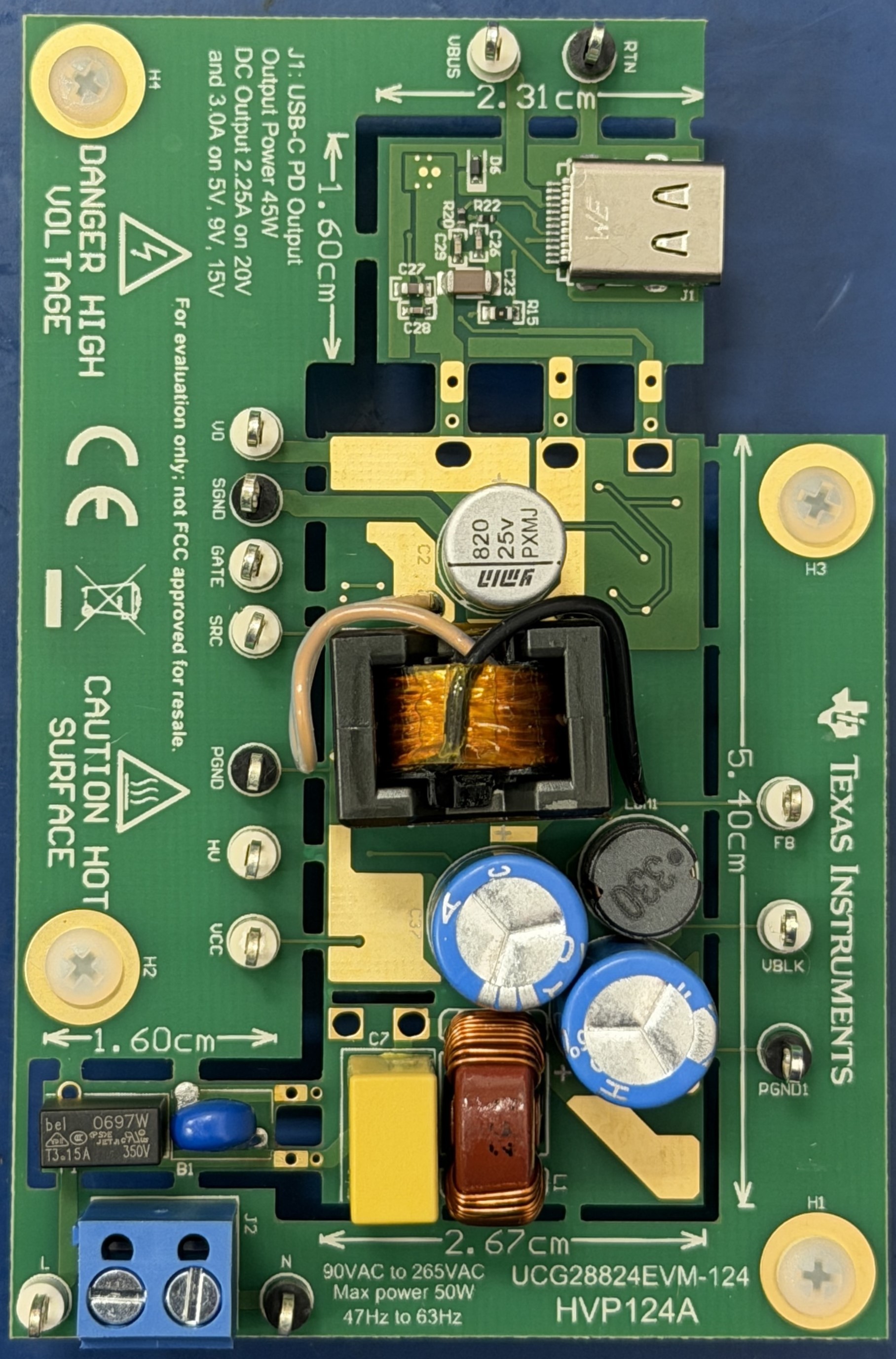 UCG28824EVM-124 UCG28824EVM-124（頂視圖）